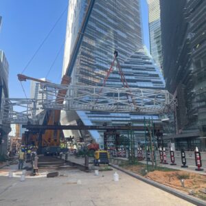 Installation of Steel Structure for Skywalk Bridges at KAFD Project